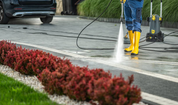 Best Pool Deck Cleaning  in Mec, CA